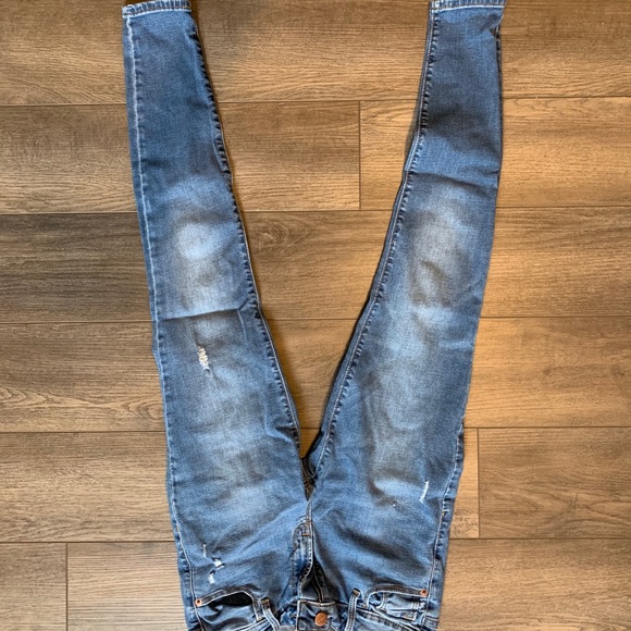 Jeans - Picture 1 of 2